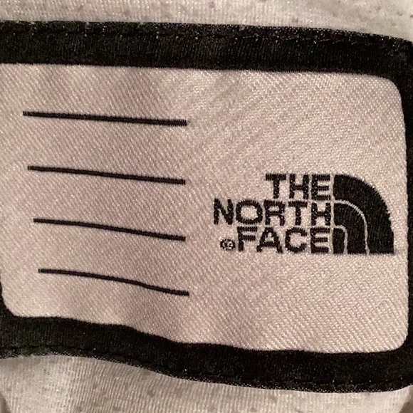 North Face Girls Jacket - Picture 12 of 12